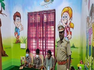 educational-field-visit-neravy-police-station_6